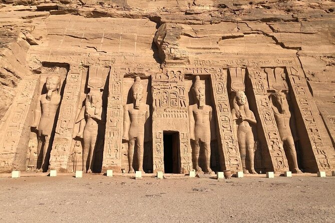 Day Tour to Abu Simbel from Aswan by Private Car - Timing and comfort tips for a temple day that starts in Aswan