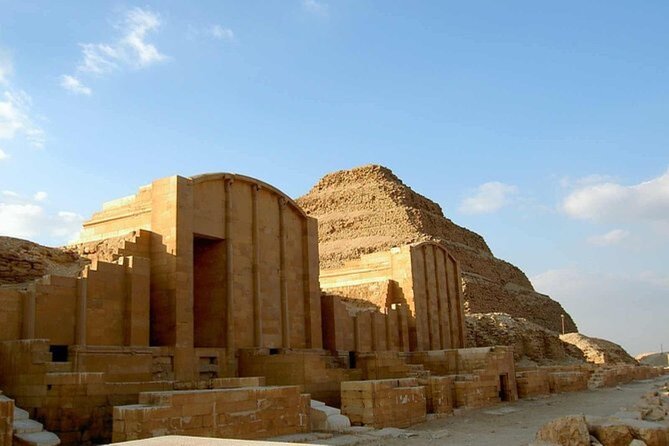 Day Tour to Dahshur Pyramids, Memphis, Sakkara and Felucca Trip - Guide quality: the one variable you can control
