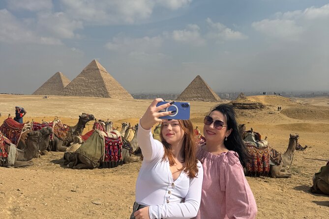 Day Tour to Giza Pyramid, Egyptian Museum and Khan El Khalili - Khan El Khalili bazaar: walking time, shopping options, and El Fishawy