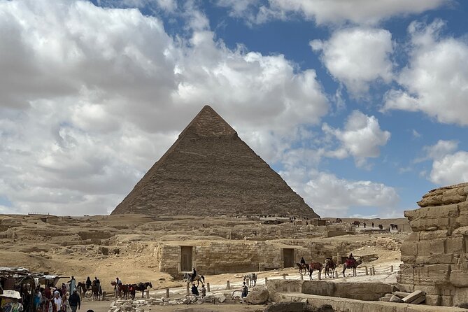 Day Tour to Giza Pyramids And Sphinx with food included - How Guides Keep the Visit Calm (And Why It Matters)