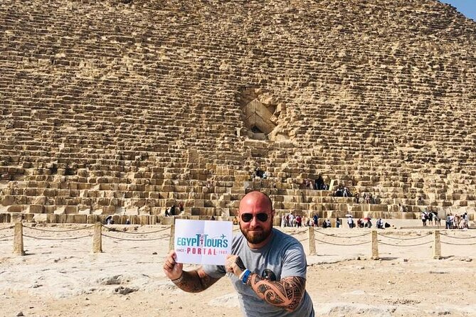Day Tour to Giza Pyramids Complex, Egyptian Museum & Bazaar - Great Pyramid of Khufu: What the Ticket Gap Means