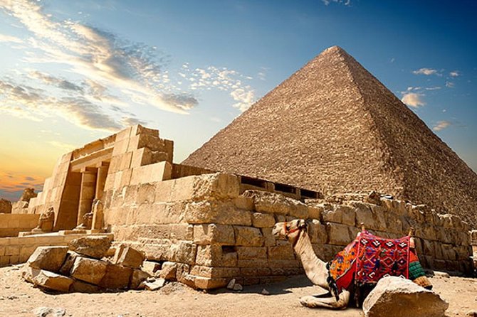 Day Tour to Giza Pyramids & Grand Egyptian Museum - Stop-by-stop: Giza plateau walkthrough that makes sense