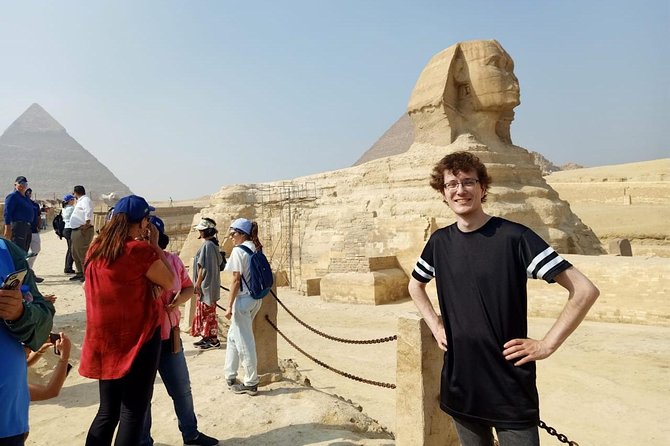 Day tour to Giza pyramids, sphinx & Sakkara and Memphis City - Shopping Stops and Souvenirs: How to Protect Your Time in Cairo
