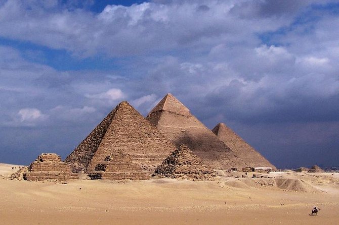 Day Tour to Giza Pyramids, Sphinx, Sakkara Pyramids and Dahshur Pyramids - The papyrus shop stop: keep your time and decide your spending