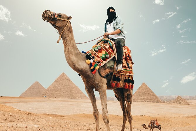 Day Tour To Giza Pyramids With Camel Ride And Egyptian Museum In Cairo - Pyramids of Cheops, Chephren, and Mykerinus: seeing the classics in one organized sweep