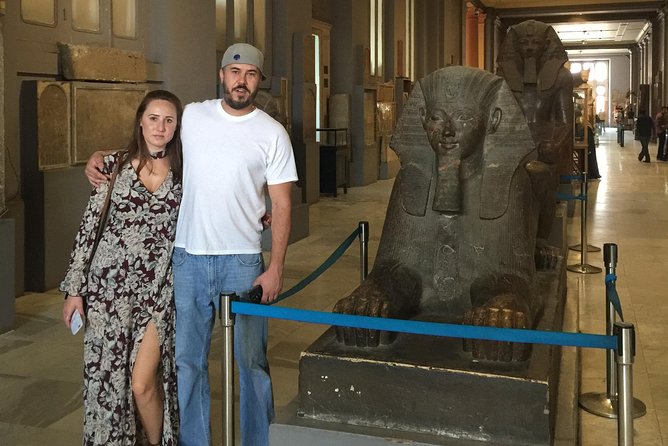 Day Tour To Pyramids of Giza and Egyptian Museum - Great Sphinx Stop: Short, Sharp, and Worth It