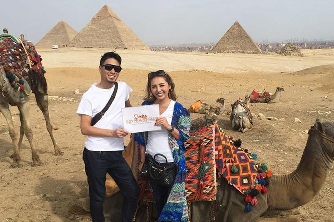 Day Tour to the Pyramids of Giza, Egyptian Museum and Khan El khalili Bazaar - Lunch and crossing the Nile