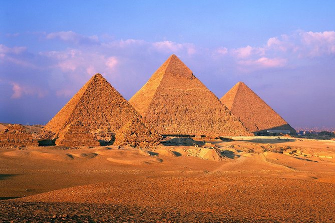 Day Tour to the Pyramids of Giza, Egyptian Museum and Khan El khalili Bazaar - Giza Plateau: Khufu, Khafre, Menkaure plus the Great Sphinx