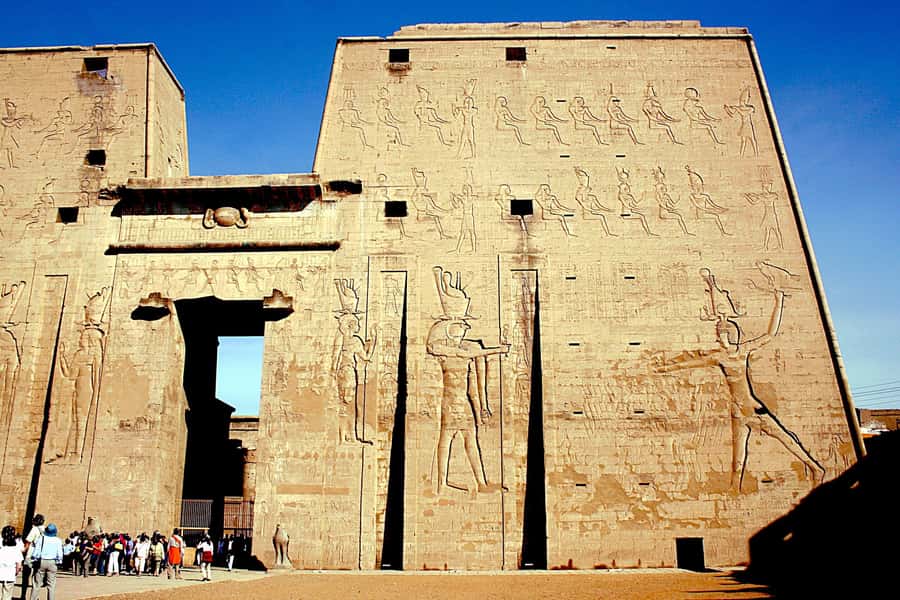 Day Tour visit Edfu Kom Ombo temples from Luxor - Key things I’d watch for