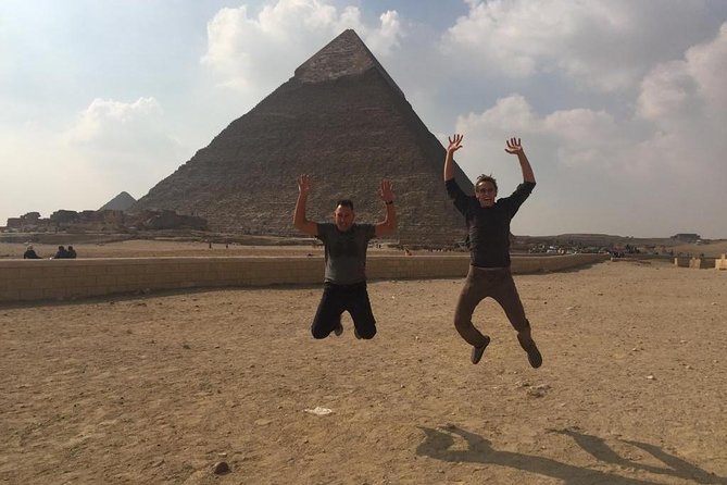Day tour with Guide to Giza Pyramids, Sakkara, Dahshur and Memphis - Giza Plateau: pyramids, Valley Temple, and the Sphinx view