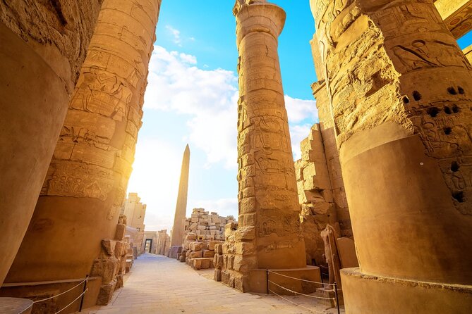 Day Trip from Hurghada to Luxor Kings Valley Small Group - Deir el-Bahari and Hatshepsut: one temple that feels different