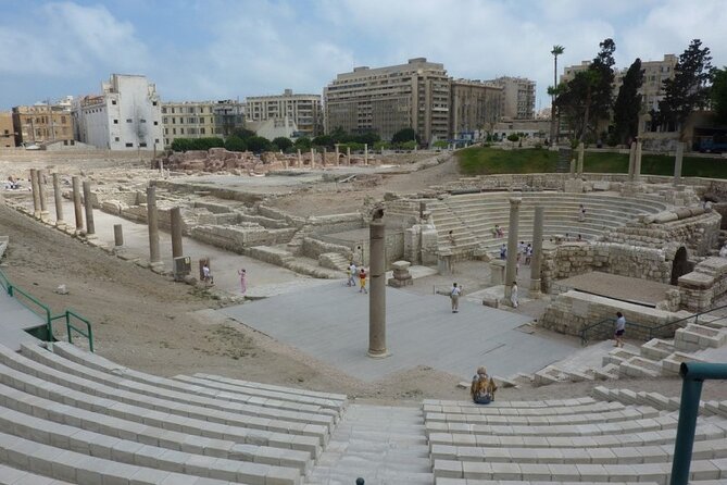 Day Trip to Alexandria from Giza & Cairo by Pharaohs Tours - Pompey’s Pillar and Stanley Bridge: Quick Photo Stops with Big Numbers