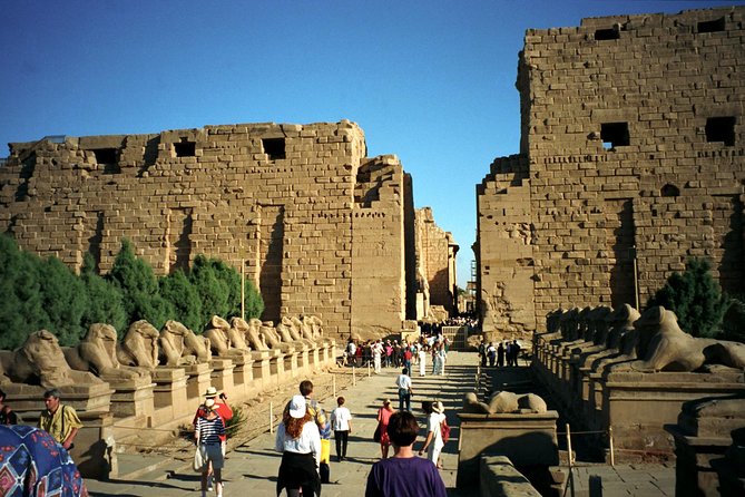 Day Trip to Luxor from Hurghada - Lunch in between banks: the underrated part of the day