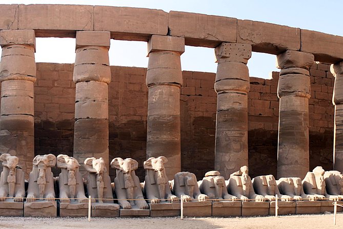Day Trip To Luxor From Soma Bay - Colossi of Memnon and lunch: a clean reset before Karnak