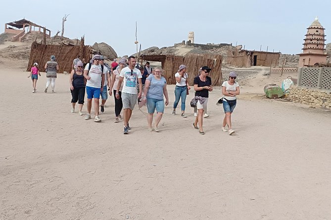 Desert adventure of Mega Safari in Hurghada - The 12:00 pm timing and what a 5-hour format really means