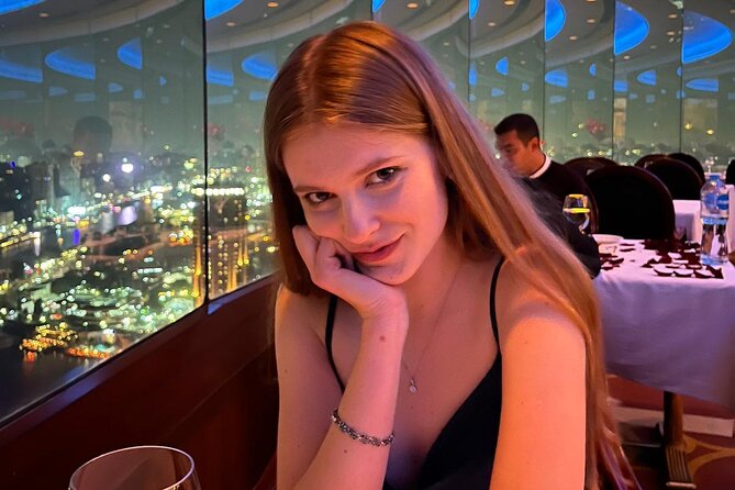 Dinner between clouds by full rotating restaurant - Dress Code: Semi-Formal Means You Should Dress for the Room