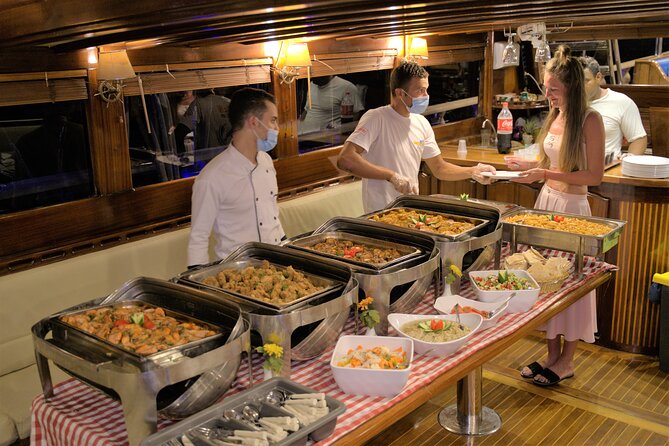 Dinner Cruise with Oriental Show & Seafood Buffet from Sharm El Sheikh - Inclusions vs. extras: how to avoid confusion about drinks and meals