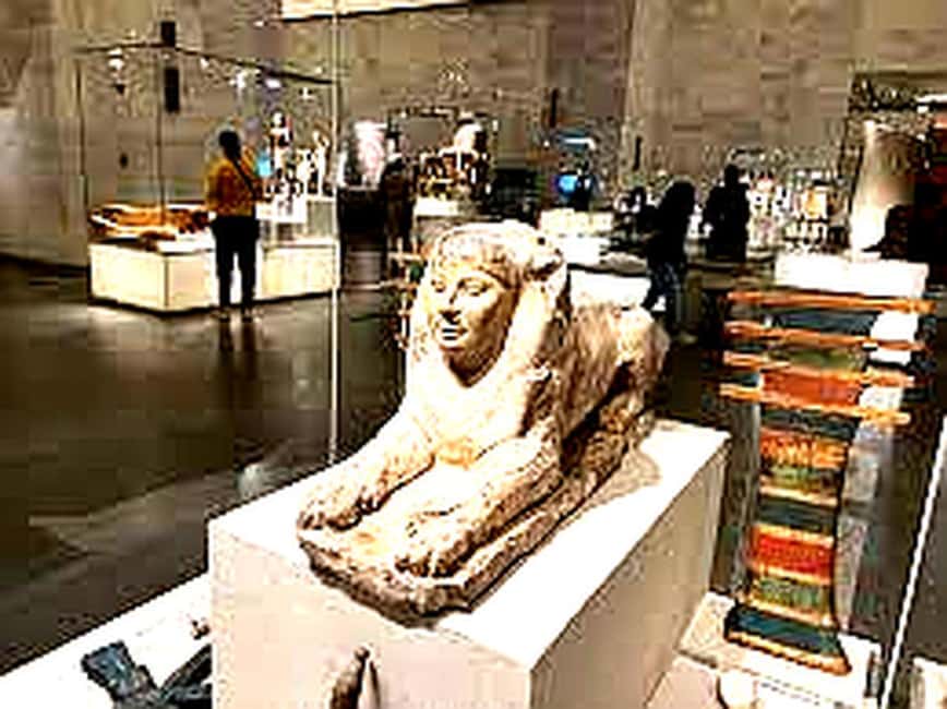 Discover Cairo: Private Day Trip to Museum, Pyramids & Lunch - Private Cairo comfort: air-conditioned pickup, just your group