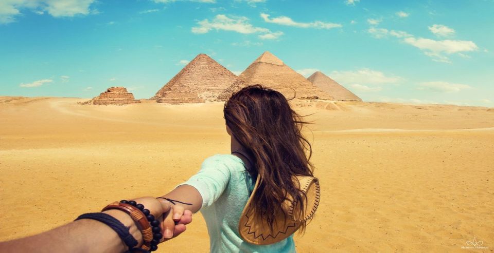Discover Cairo: Private Day Trip to Museum, Pyramids & Lunch - Lunch in a local restaurant: where the day regains energy