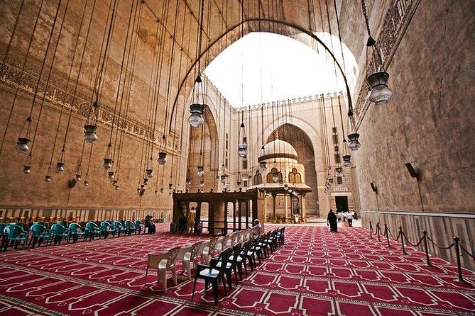 Discover the Islamic Heritage of Egypt Day Tour - Stop 3: Al Rifai Mosque and the Muhammad Ali royal tomb connection