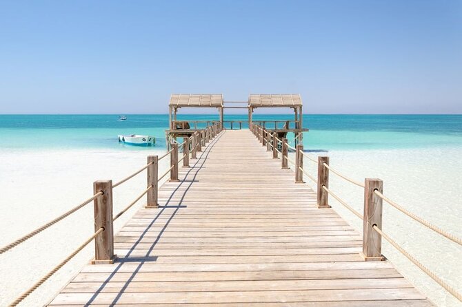 Dolphin House By Private Speedboat With Giftun Island _ Hurghada - Giftun Island beach time: enough room for snorkeling and sun