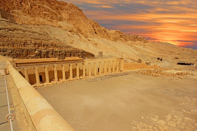 East and West Bank Luxor - Luxor Temple and the Avenue of Sphinxes link