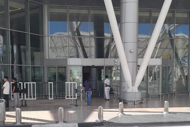 Effortless Cairo Airport and Sphinx Airport Transfers - Safety, Politeness, and the “Don’t Stress” Factor
