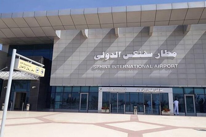 Effortless Cairo Airport and Sphinx Airport Transfers - The Drive: Comfort, Clean Vehicles, and Small Touches