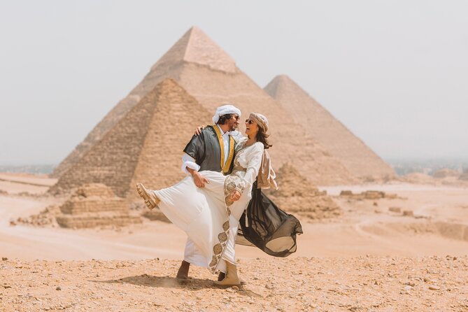Egypt Luxury Photoshoot & Full Day Private Day Tour at Giza - Stop 1: Pyramids of Giza Complex with an Egyptologist guide