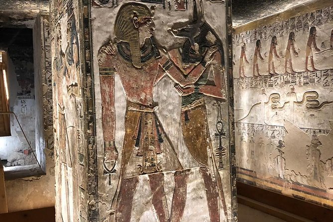 Egypt trip package for 8 nights with tours and a Nile cruise trip - Abu Simbel around 5 am: the big early run