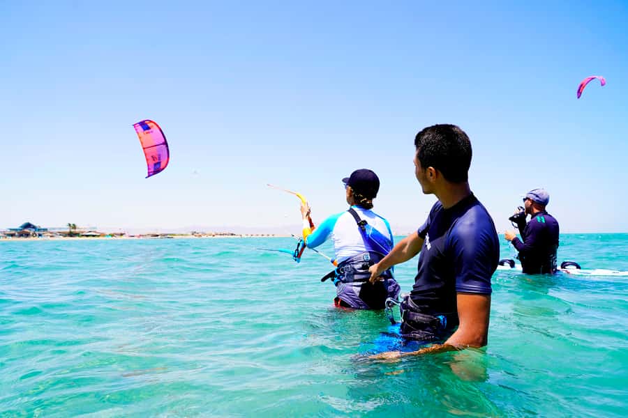El Gouna: 2-Hour Introduction to Kitesurfing - What to Bring and How to Time Your Day