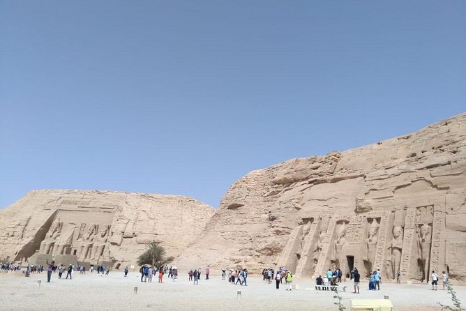 Enjoy 4 Days Nile Cruise Luxor, Aswan, Abu Simbel with Train Tickets from Cairo - Day 1: Giza hotel pickup and the overnight train to Aswan