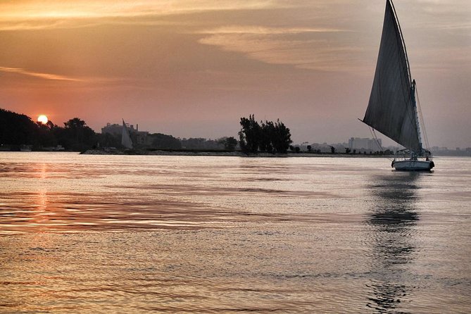 Felucca Sailing trip on the Nile in Cairo - Guides and Photo Help: How the Experience Becomes Personal