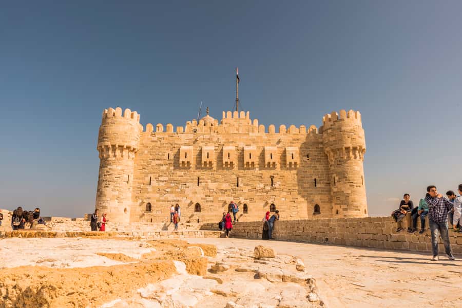 From Alexandria: Full-Day Guided Tour of Historical Sights - Catacombs of Kom El Shoqafa: Hundreds of Tombs Under Alexandria