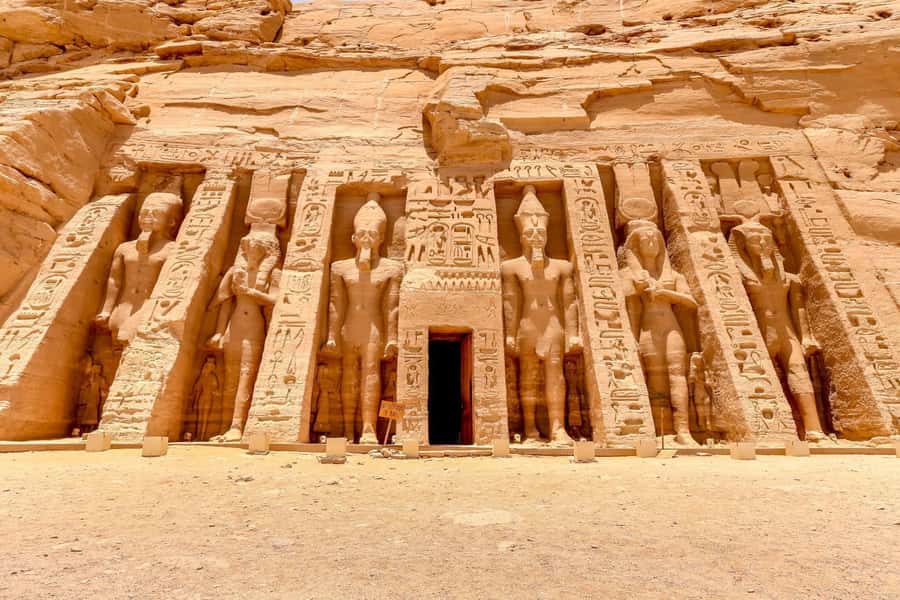 From Aswan: Abu Simbel Ramses and Nefertari Temples Day Trip - Key things to know before you go