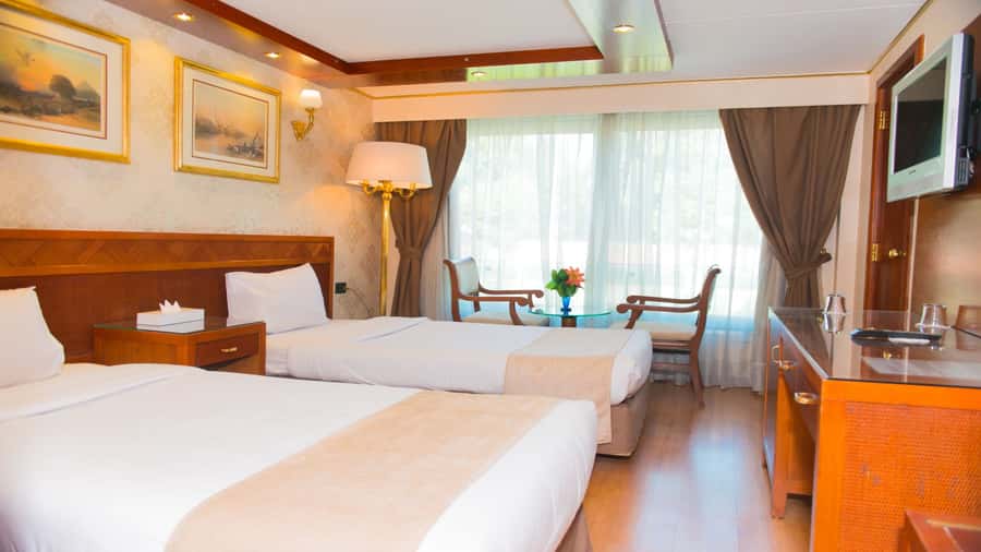 From Aswan: Overnight Nile Cruise to Luxor with Meals - Day 1: Abu Simbel early, then back aboard for sailing