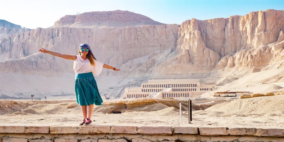 From Aswan:4 Days Nile Cruise Luxor Abu Simbel & Air Balloon - Your Egyptologist Guide Changes How the Temples Feel