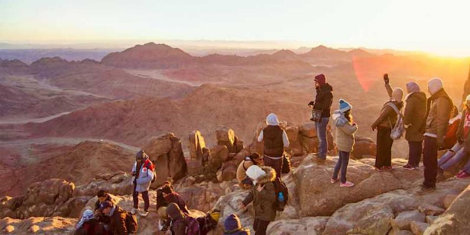 From Cairo: 11-Day Tour, Nile Cruise, Flights, Balloon - Sharm El-Sheikh and Mount Moses: Sinai Sunrise and a Working Monastery