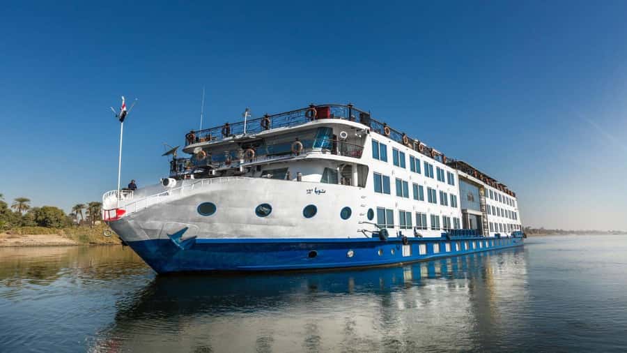 From Cairo: 4-Day Nile Cruise to Aswan w/ Balloon & Flights - Felucca ride and free Egyptian tea break