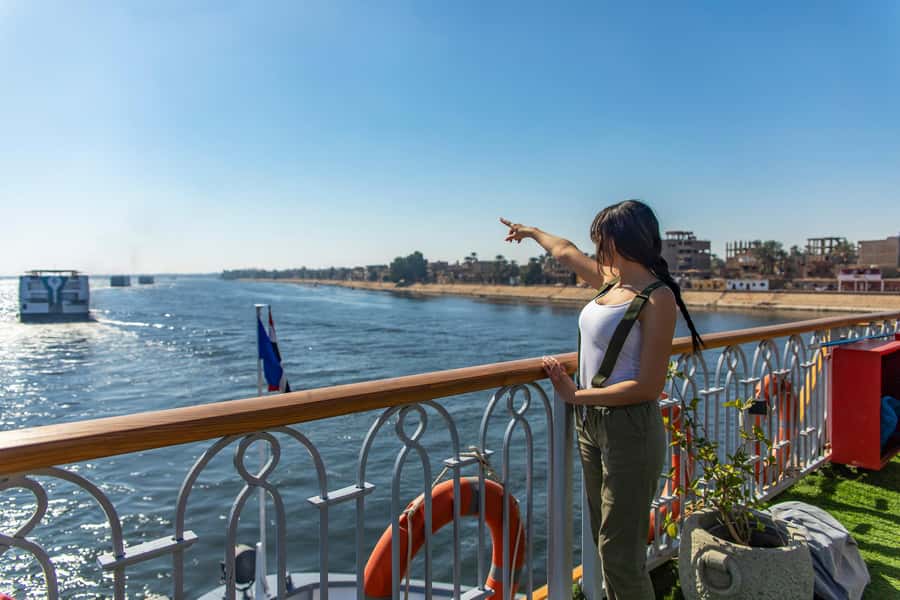 From Cairo: 5-Day Nile Cruise to Aswan & Balloon by Flights - Karnak and Luxor Temple on the East Bank: Where the Story Gets Big