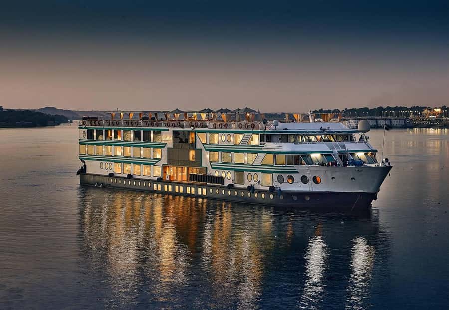 From Cairo by Plane: 5 Days & 4 Nights Nile Cruise to Luxor - Luxor West Bank: Tombs, Hatshepsut, and the Memnon Photo Stop