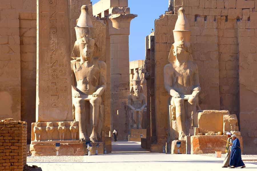 From Cairo: Private All-Inclusive Tour of Luxor by Plane - West Bank start: Valley of the Kings with the right pacing