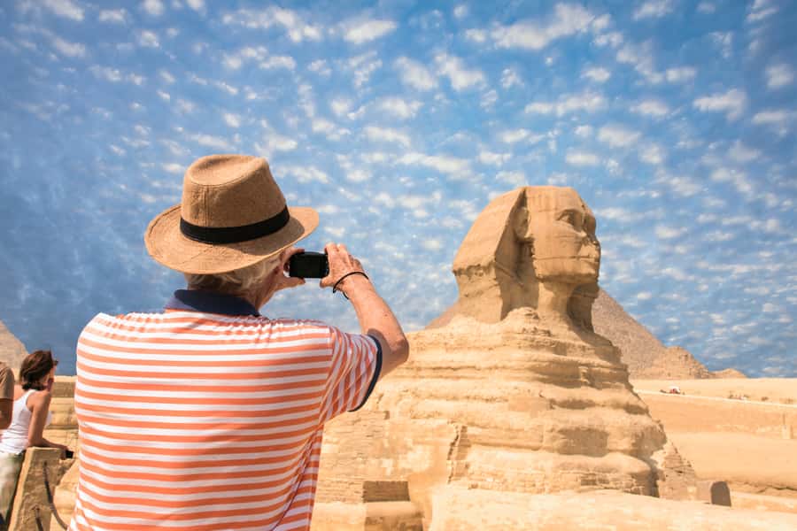 From Cairo: Pyramids of Giza, Sphinx, Saqqara & Memphis Tour - Free shopping time: how to handle it without getting steamrolled