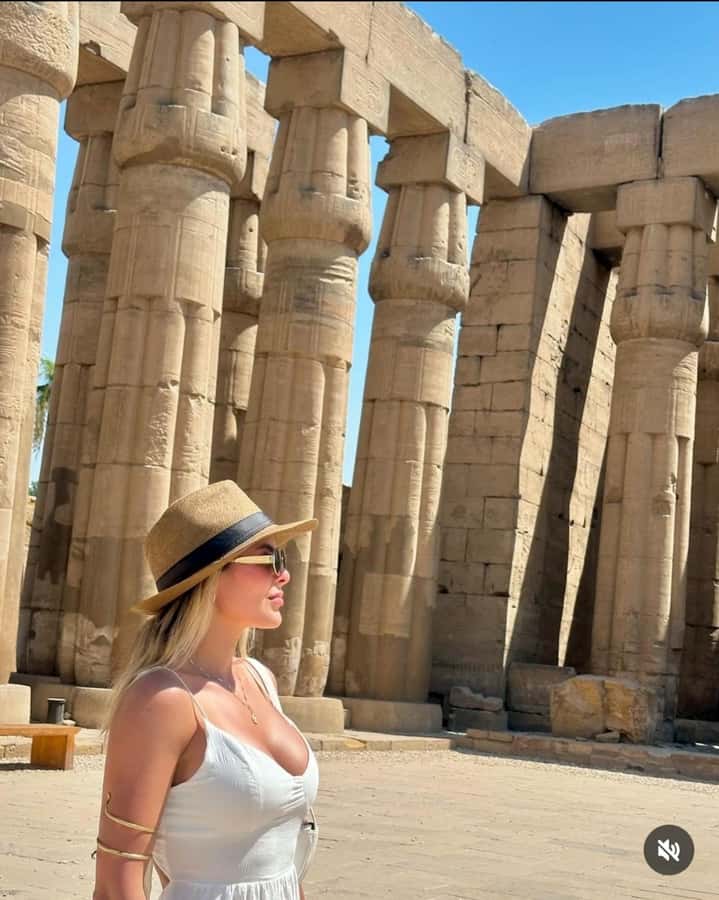 From Cairo: Trip to Luxor By Flight and King Tut Tomb Visit - Hatshepsut’s Temple at El Deir el Bahary: The One That Feels Different