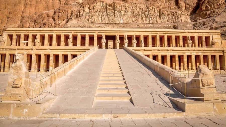 From Hurghada: 3-Day Nile Cruise to Aswan & Hot Air Balloon - 5-Star Nile Cruise Nights: How the Onboard Rhythm Feels