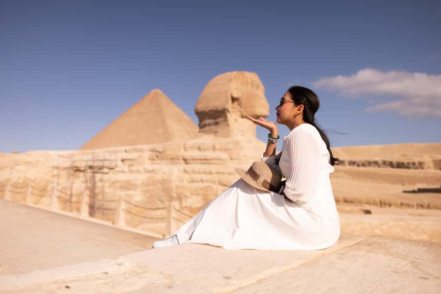 From Hurghada: Cairo Private Day Tour with Flights & Lunch - Giza Pyramids and Great Sphinx: the viewpoint moment you’ll remember