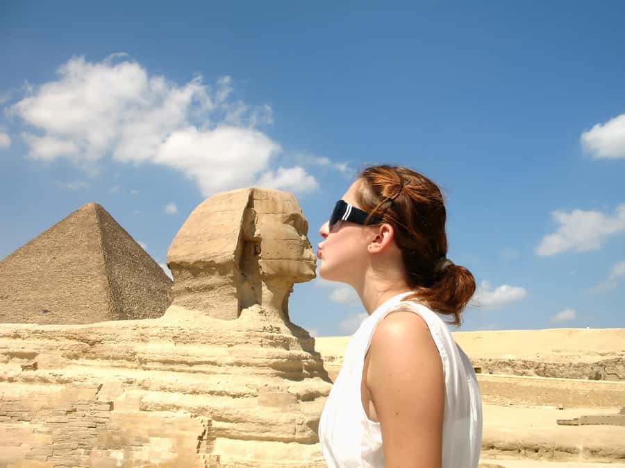 From Hurghada: Cairo Private Day Tour with Flights & Lunch - Price and value: what $375 per person is buying you