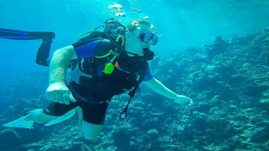 From Hurghada: Orange bay Snorkeling Cruise with Lunch - Snorkeling With Guides Who Actually Stay With You