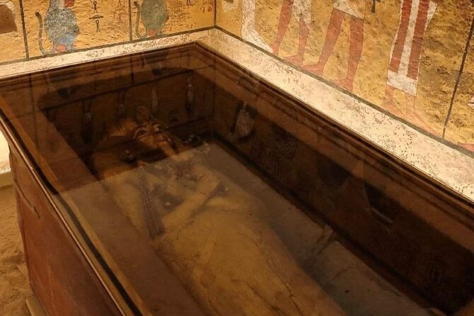 From Hurghada to Giza Pyramids, Egyptian Museum, Khan El Khalili - Khan El-Khalili in one focused hour: buy smart, look closer