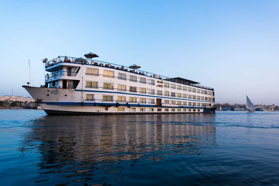 From Luxor: 4-Day Nile Cruise to Aswan with Balloon Ride - Luxor East Bank: Luxor Temple and Karnak’s 1,500-year construction story